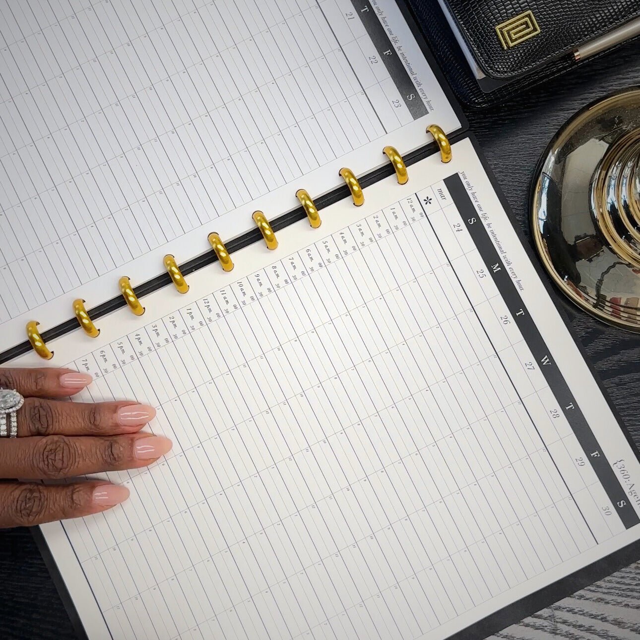 Black Croco - Gold Discs | Pre-Order | 2026 Dated | 360:Agenda | 24-Hour Agenda Planner | Starts Shipping Oct 31 - Nov 30 | NOTIQ