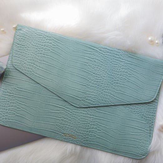 | Envelope Laptop Case | Tech Clutch | NOTIQ