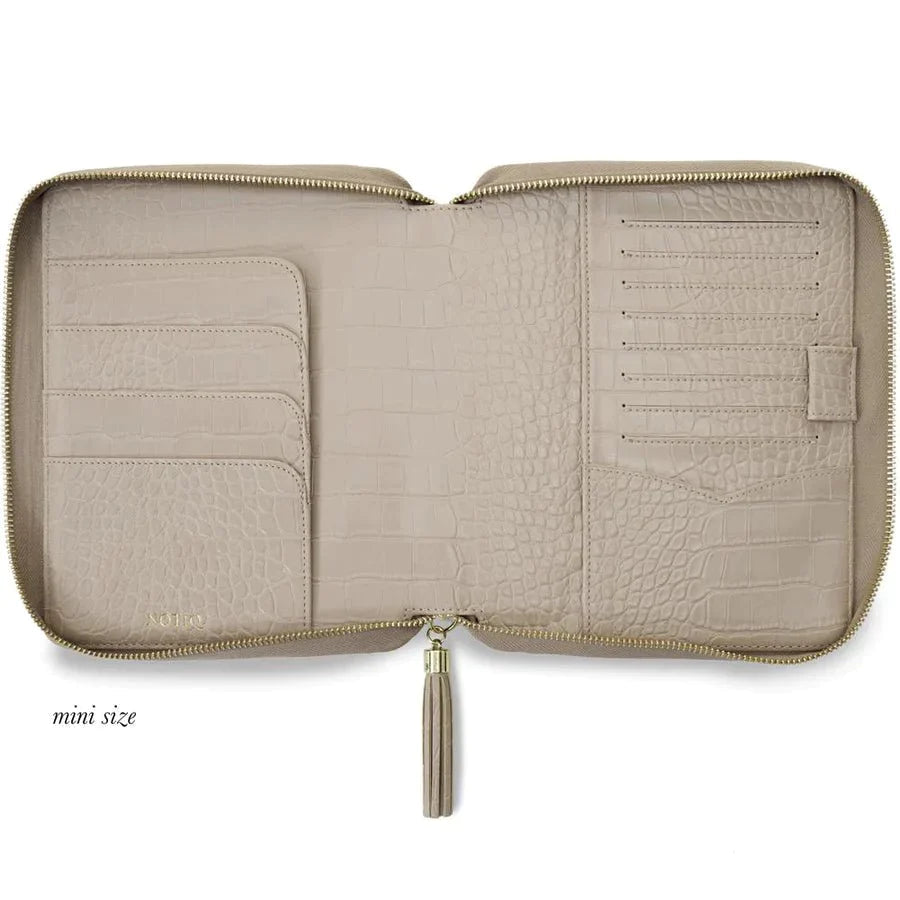 | OUTLET | SS9. Mono Zip Folio Ringless Agenda | B6 or Mini Planner Cover | Final Sale | NOTIQ
