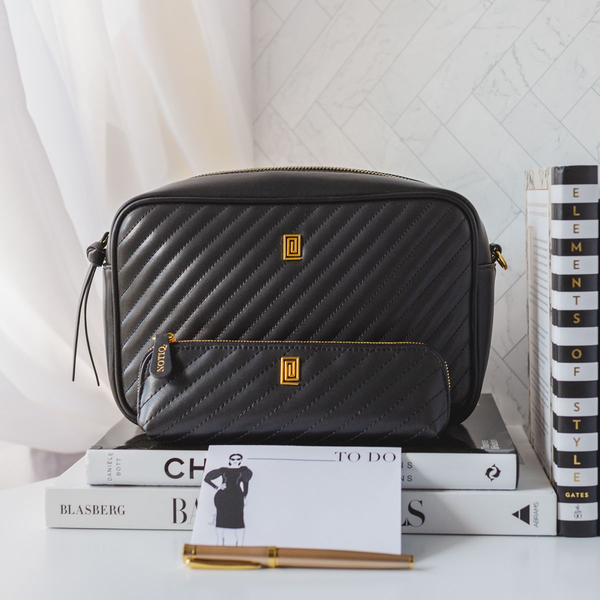 | EQUIP Jet Set Vanity Bag | Beauty Cosmetic Bag | NOTIQ