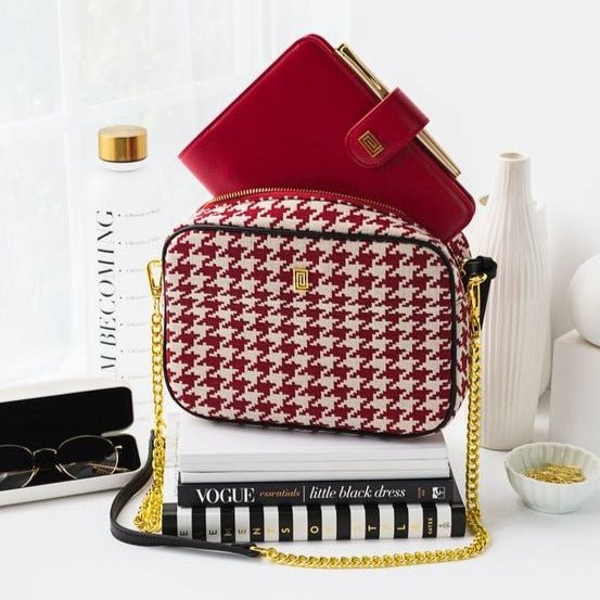 | Soigné Houndstooth Classic Handbag | NOTIQ