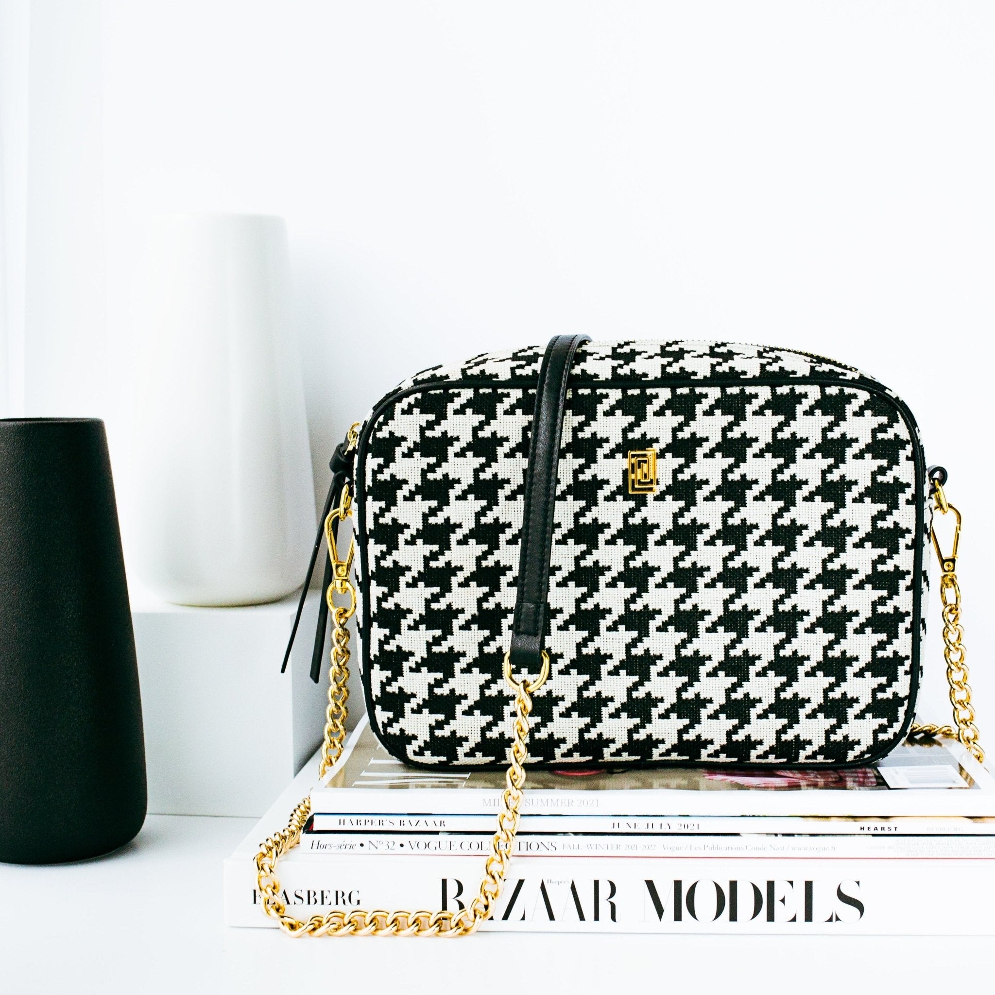 | Soigné Houndstooth Classic Handbag | NOTIQ