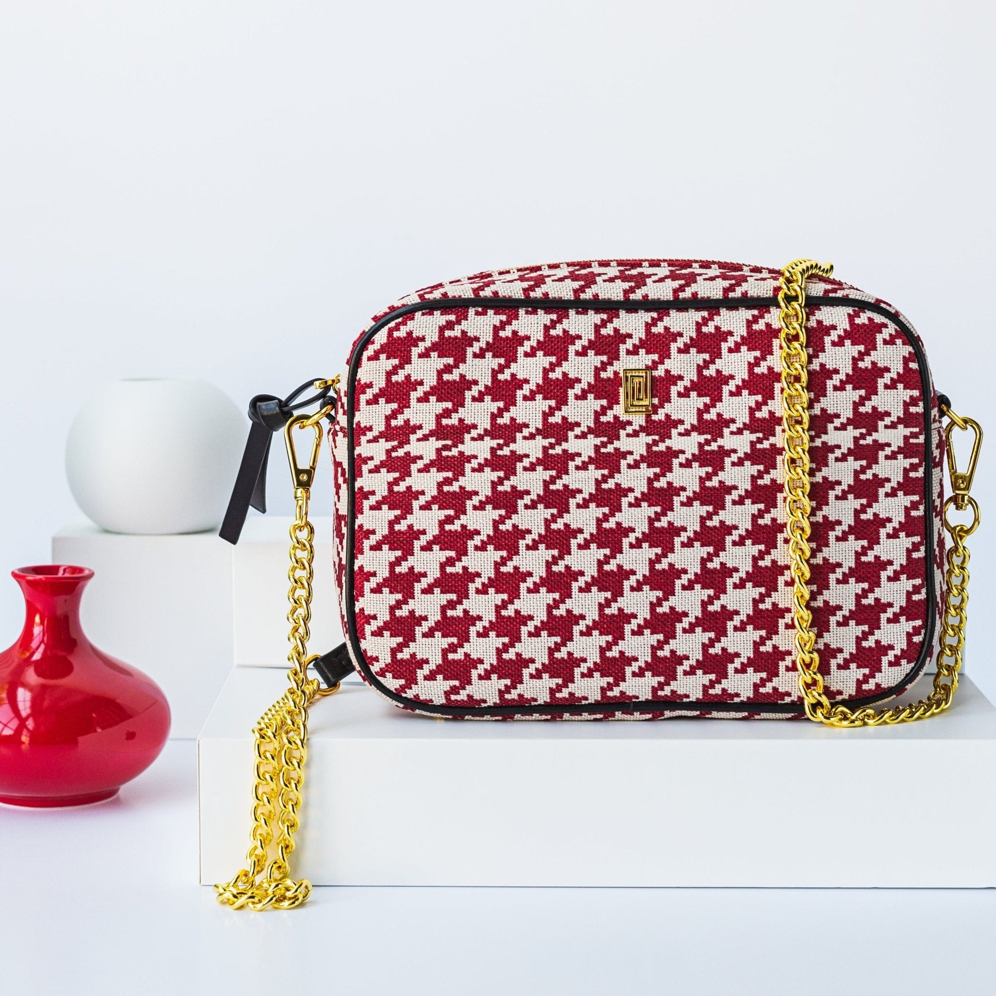 | Soigné Houndstooth Classic Handbag | NOTIQ